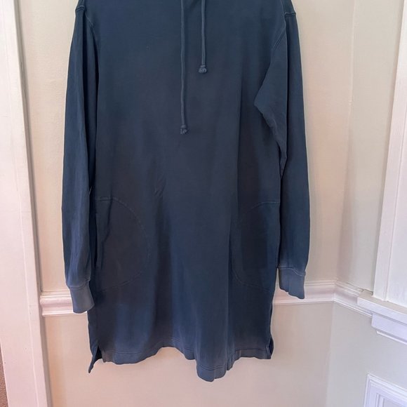 Velvet by Graham and Spencer Large Ombre Blue Sweatshirt Dress - Picture 3 of 3